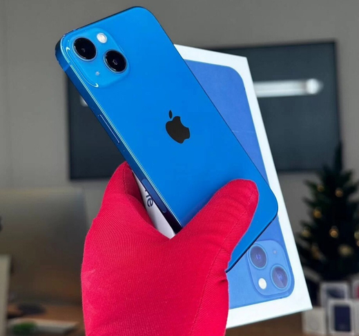 iPhone 13, 128 ГБ б/у