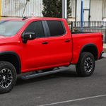 Электрические боковые пороги для Chevrolet Silverado 1500 и 2500 Crew Cab 2019-2025