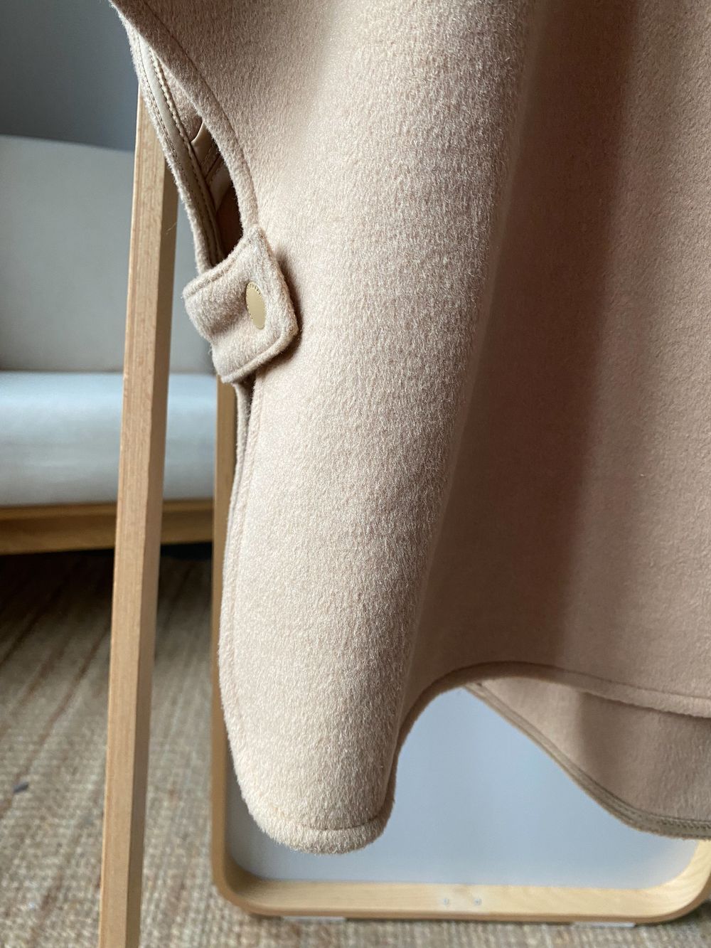 Шерстяной кейп Zara, 140