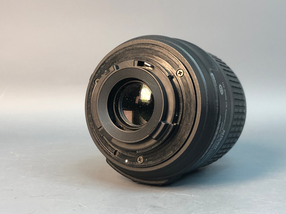 Nikon 18-55mm f/3.5-5.6G AF-S VR DX