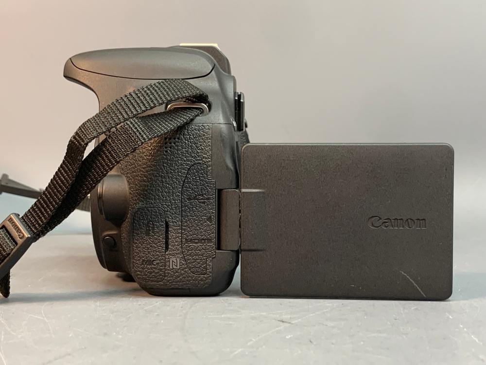Canon EOS 800D Body 14.000 Кадров