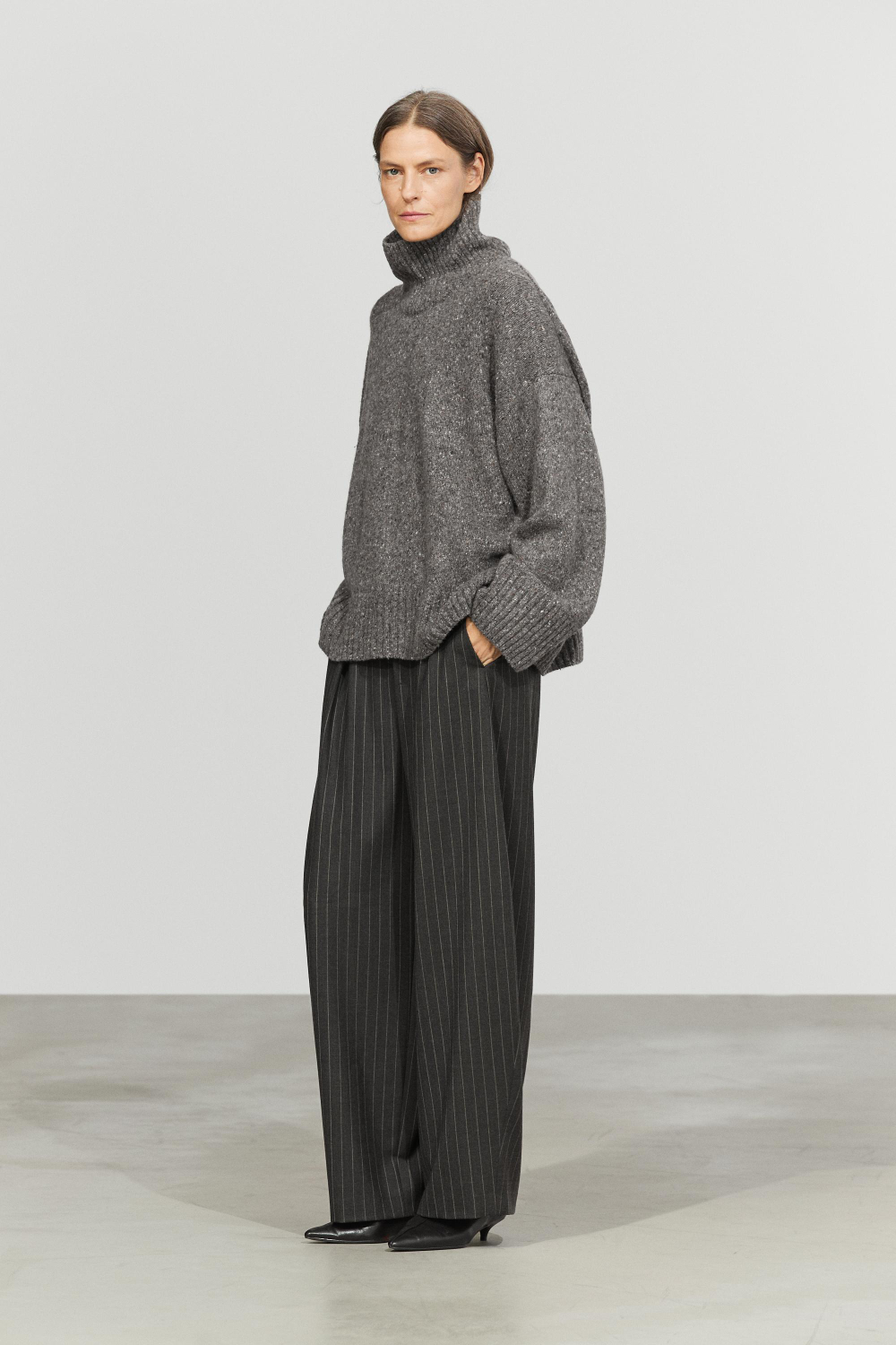 Massimo Dutti Джемпер из смесовой шерсти, высокий воротник, серый