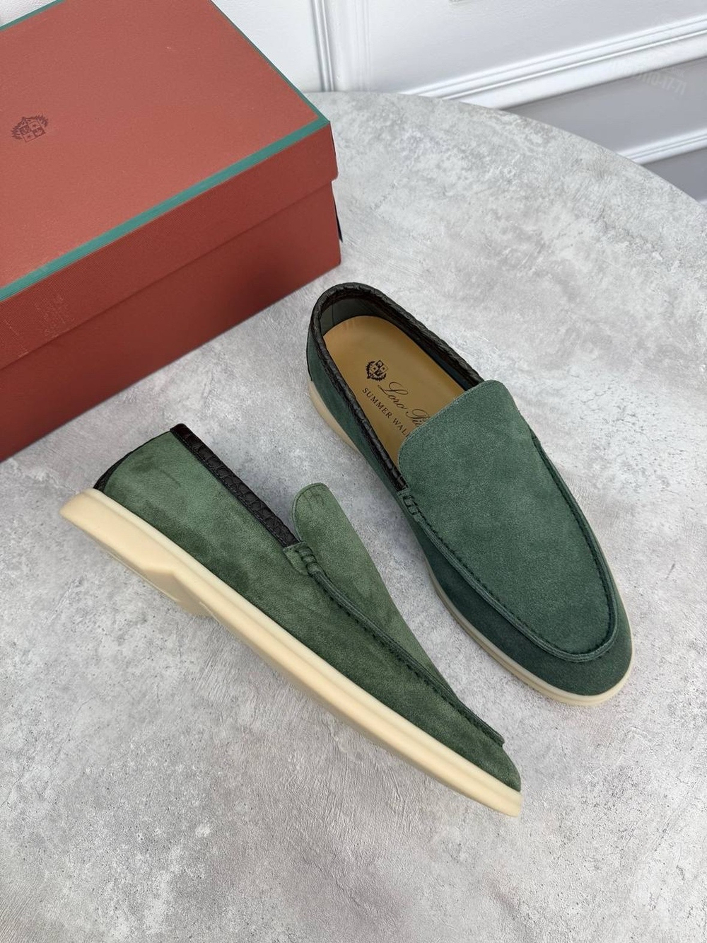 Лоферы Loro Piana Summer Walk со вставками кожи крокодила