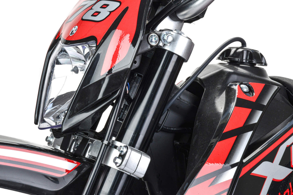 Мотоцикл Кросс Motoland XR300 LITE красный (175FMM)
