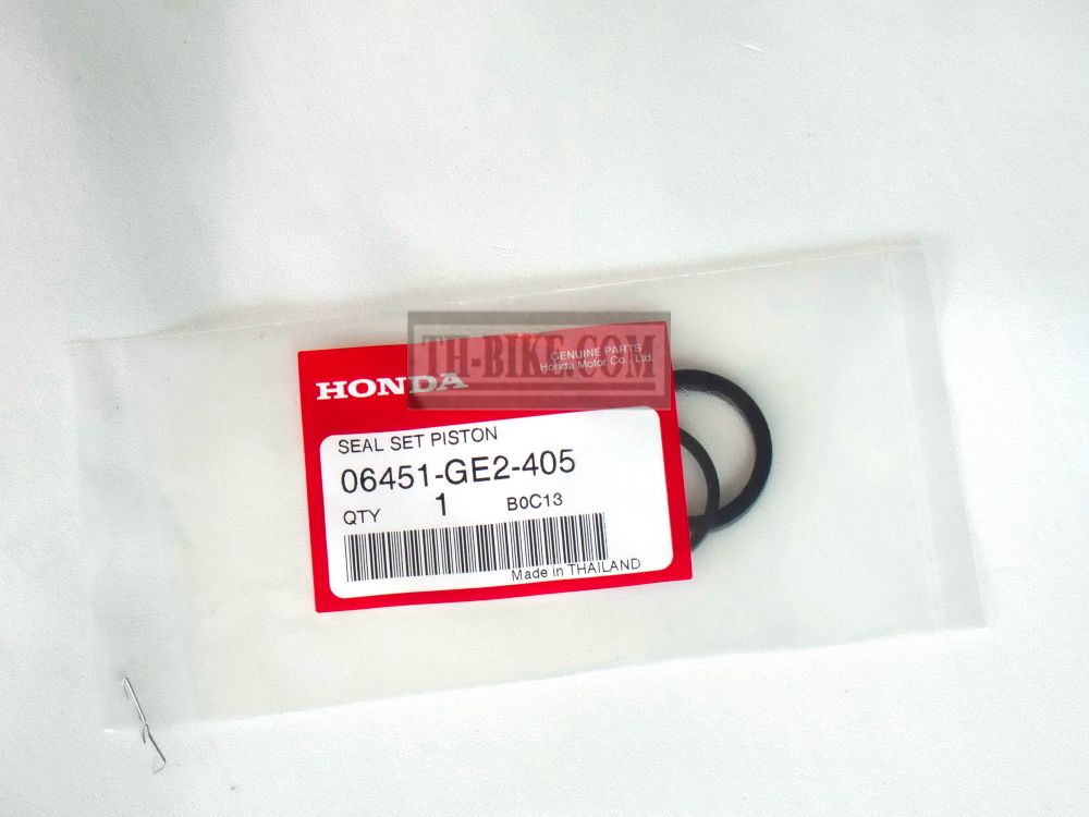 06451-GE2-405. SEAL SET,PISTON
