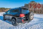 Бампер силовой задний Toyota Land Cruiser 200 2012-2015 с квадратом под фаркоп, калиткой, фонарями, подсветкой номера, стандарт РИФ