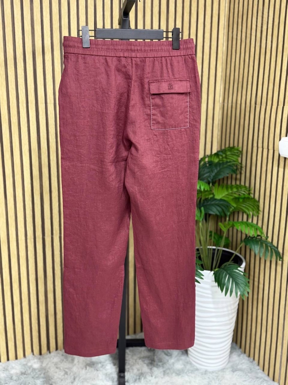 Льняной костюм Brunello Cucinelli