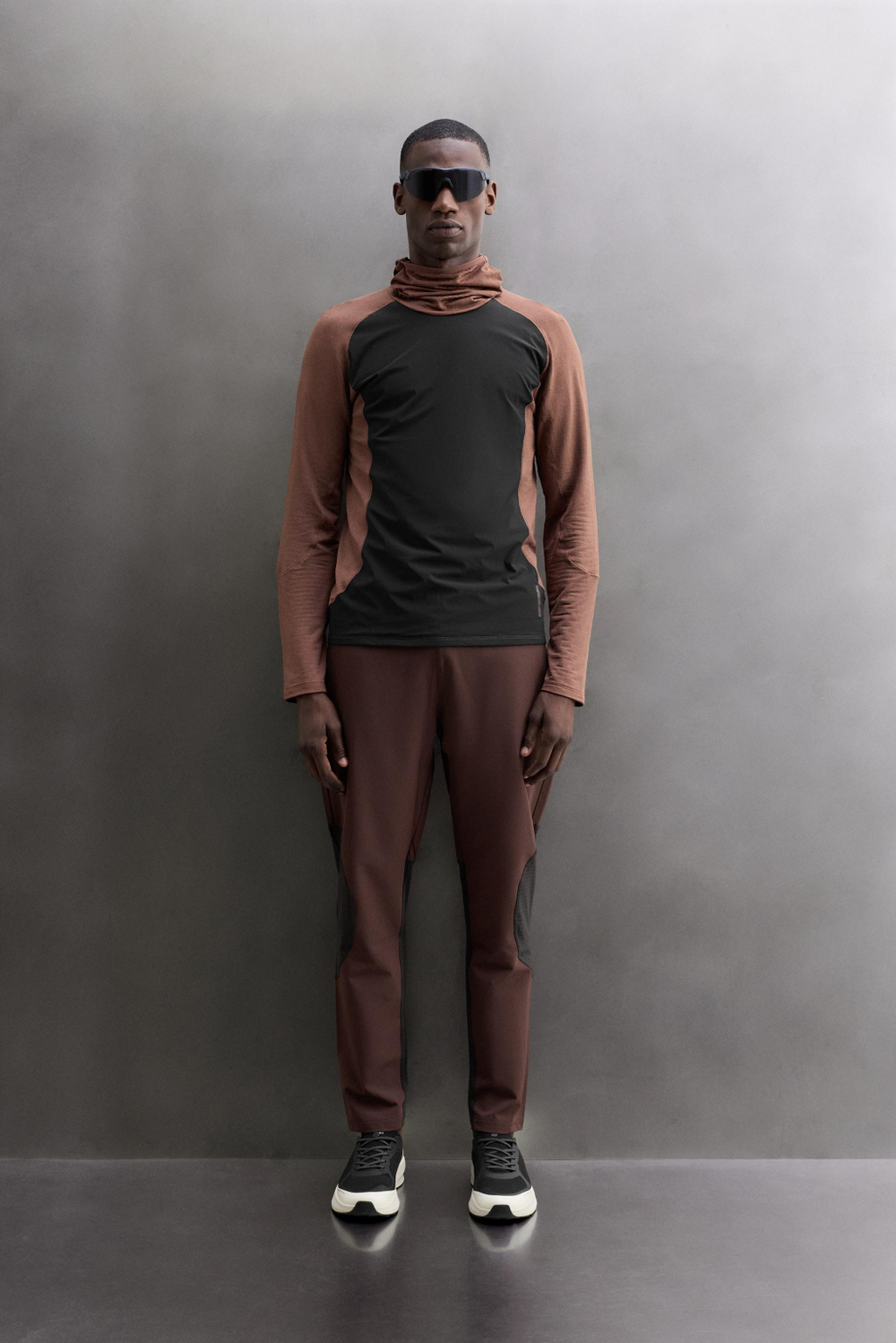 КОМБИНИРОВАННАЯ ТЕХНИЧЕСКАЯ ТОЛСТОВКА — ZARA