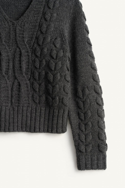 ZARA ДЖЕМПЕР ИЗ ПЛОТНОЙ ТРИКОТАЖНОЙ ТКАНИ УКОРОЧЕННОГО КРОЯ, СЕРЫЙ