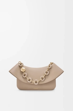 Loewe Средняя сумка Ola из гладкой телячьей кожи, песочный