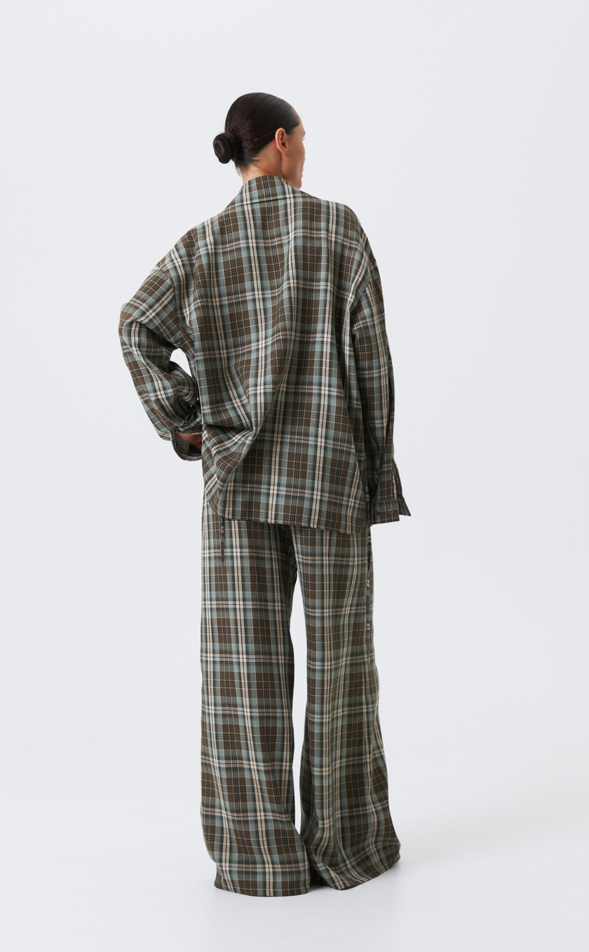 Рубашка с завязками