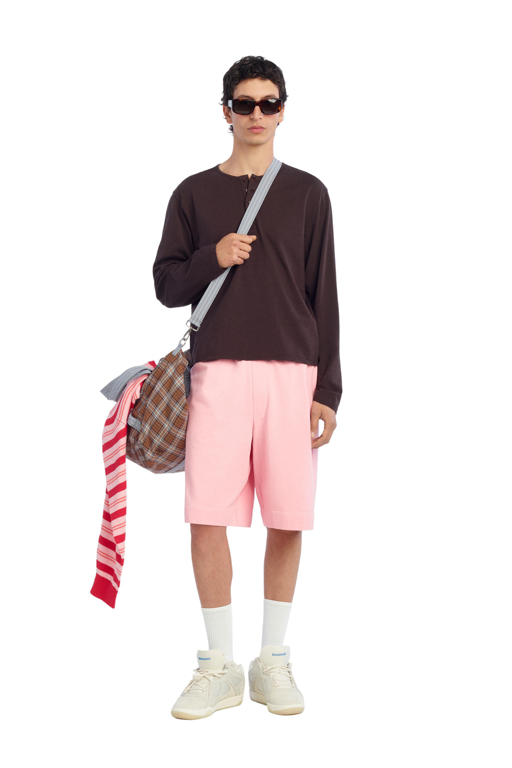 ФУТБОЛКА REGULAR FIT С КРУГЛЫМ ВЫРЕЗОМ — ZARA