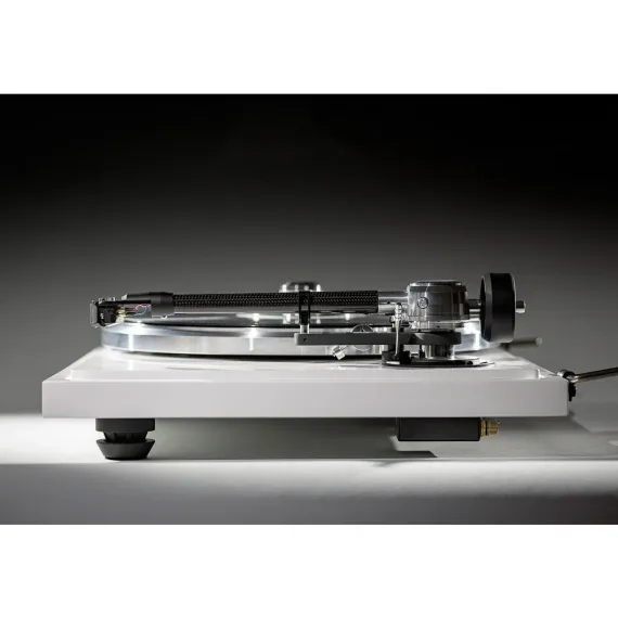 EAT B-Sharp B-note Ortofon 2M Blue Piano White