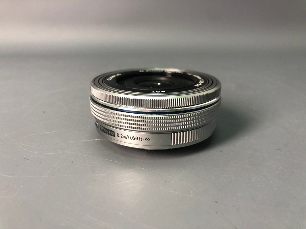 Olympus PEN E-PL8 Kit 14-42