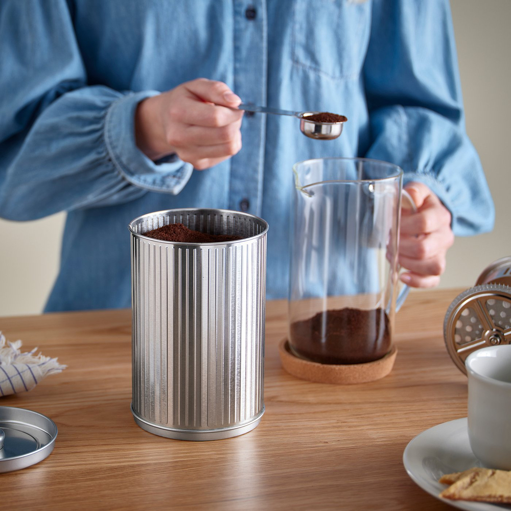 IKEA BETTHAJ  (ИКЕА БЕТТХАЙ)  -  Банка с крышкой - для кофе/чая, серебристая, 1,3 л