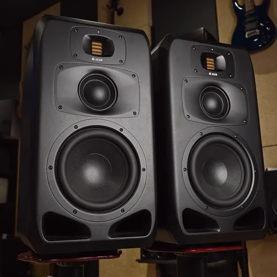 ADAM AUDIO S3V
