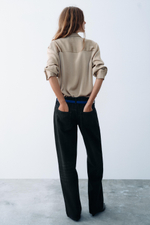 АТЛАСНАЯ РУБАШКА С ЗОЛОТИСТЫМИ ПУГОВИЦАМИ — ZARA