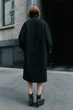 ZARA МЯГКОЕ ПАЛЬТО ОВЕРСАЙЗ, ЧЕРНЫЙ