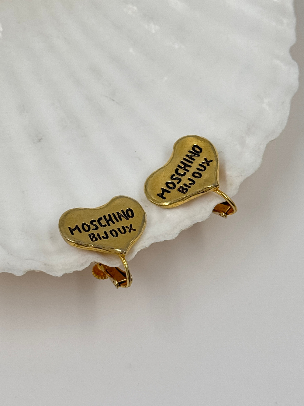 Клипсы Сердечки Moschino