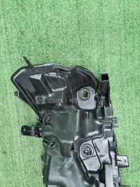 Корпус фары правый Toyota Land Cruiser 200 (15-21)