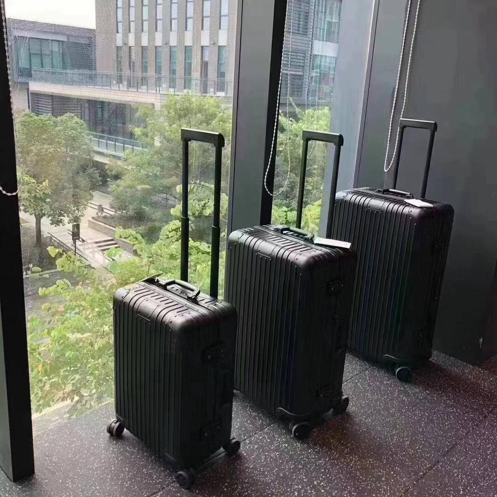 Чемодан Rimowa S