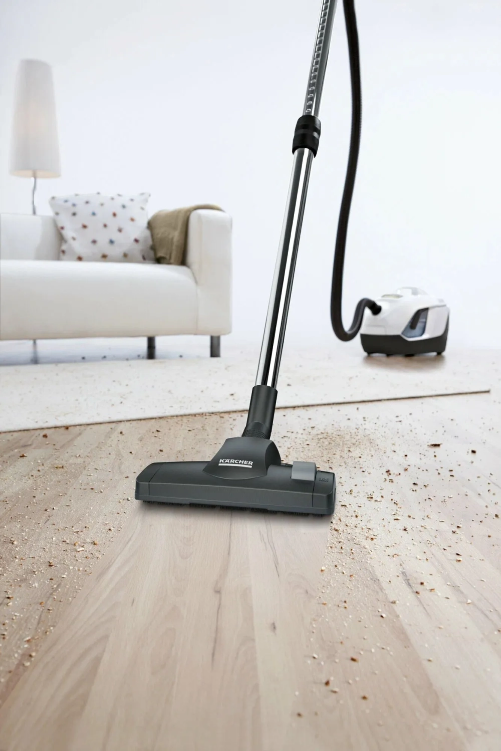 Пылесос Karcher DS 6 Plus 650Вт белый/черный