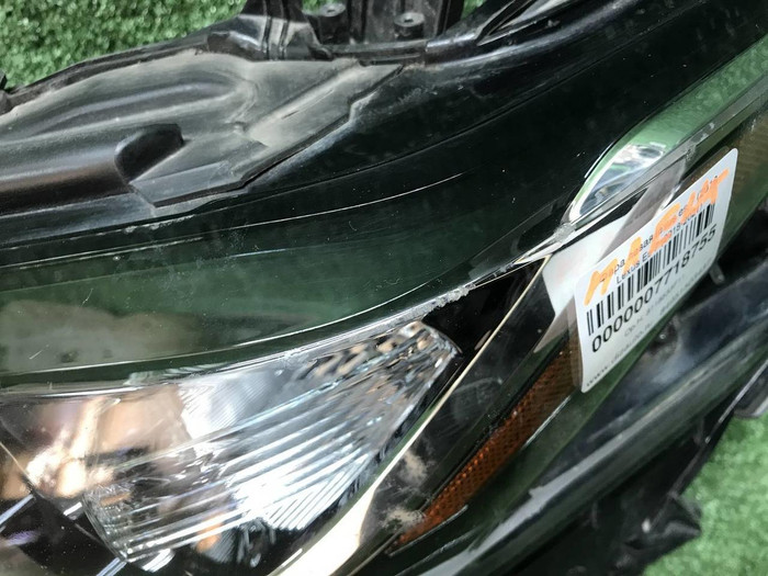 Фара левая Lexus ES 7 (2018-2021) LED