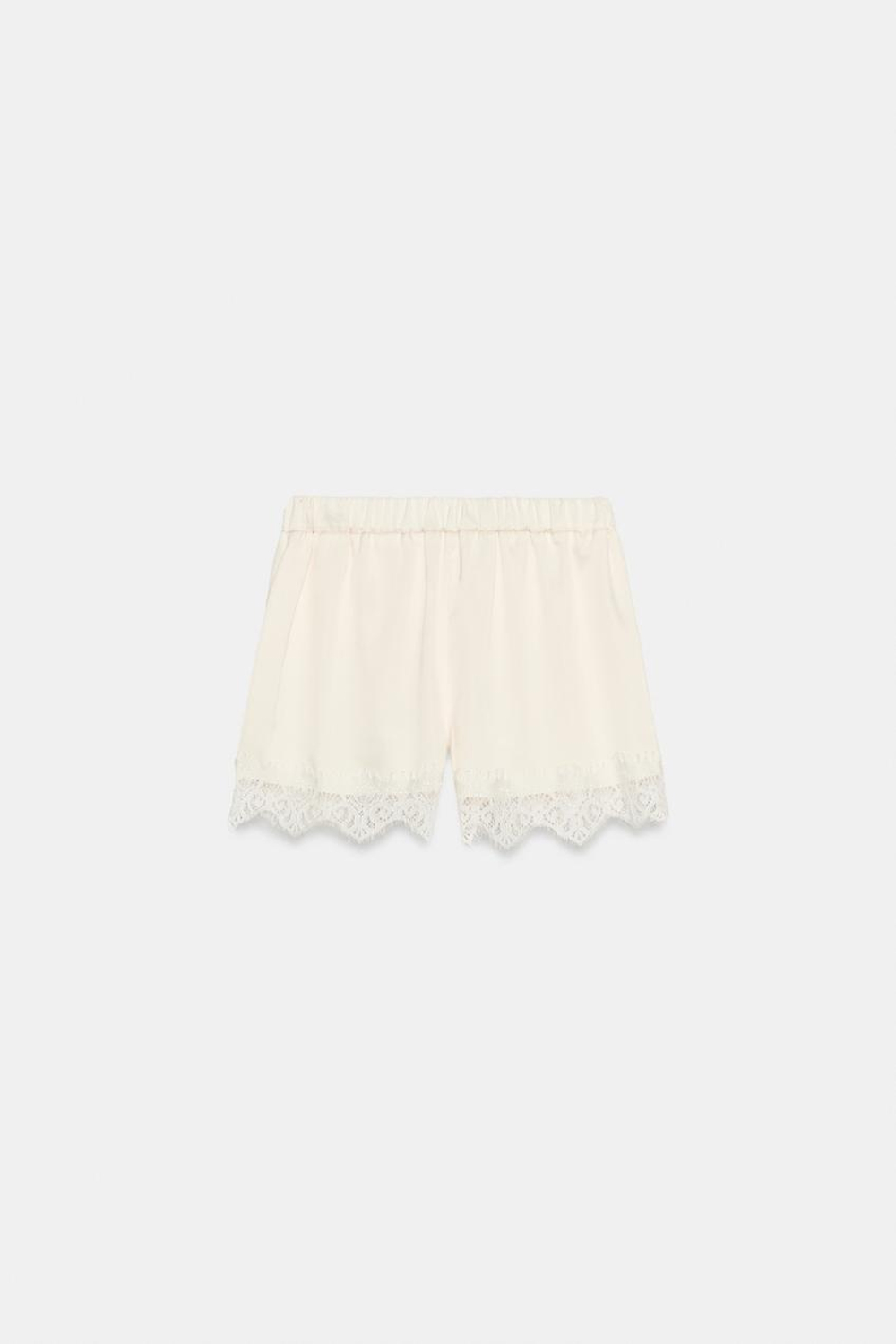 ZARA АТЛАСНЫЕ ШОРТЫ С КРУЖЕВОМ, ЭКРЮ