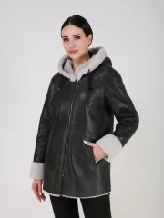 Дубленка зимняя натуральная с капюшоном
