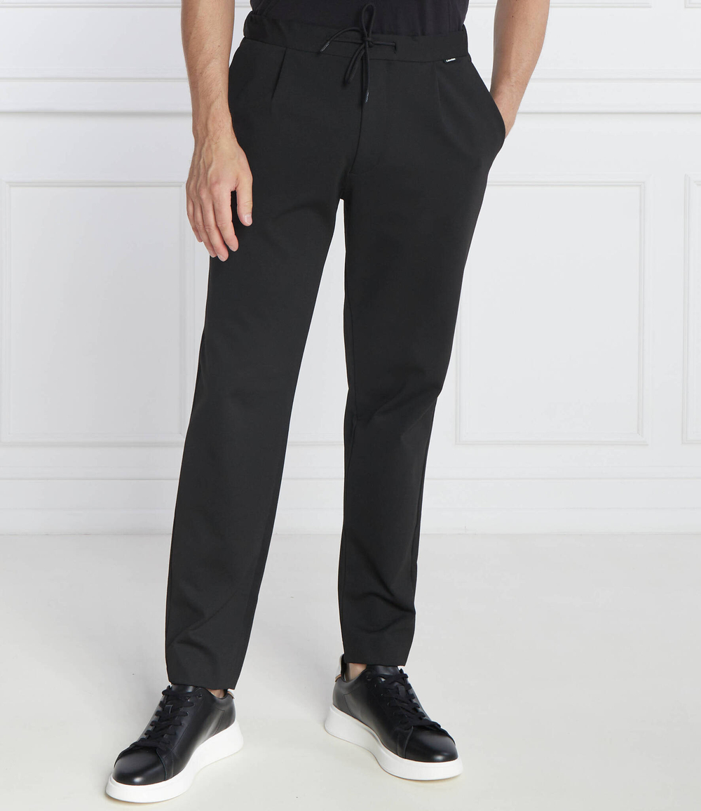 Спортивные штаны COMFORT KNIT PLEAT Calvin Klein - черный(K10K111792)