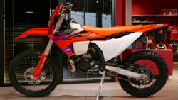 KTM 150 EXC, 24