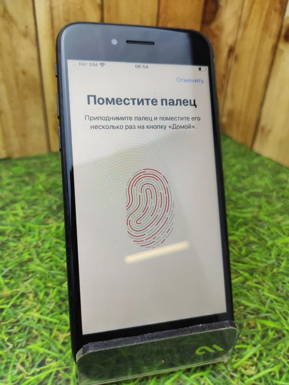 Смартфон Apple Iphone SE2 64Gb Black (Витринный)
