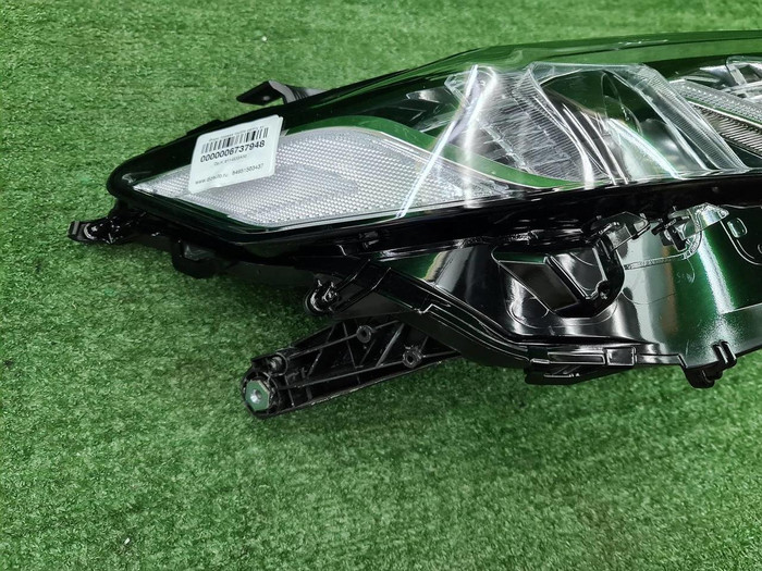 Фара правая Toyota Camry xv70 (2017-н.в.) LED