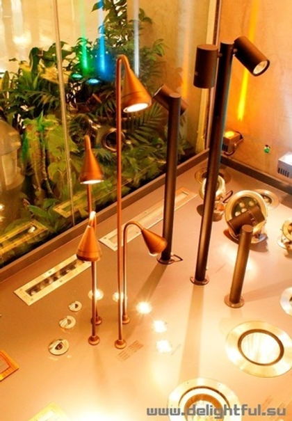 дизайнерский уличный светильник 01-04 by LUNA OUTDOOR LIGHTING