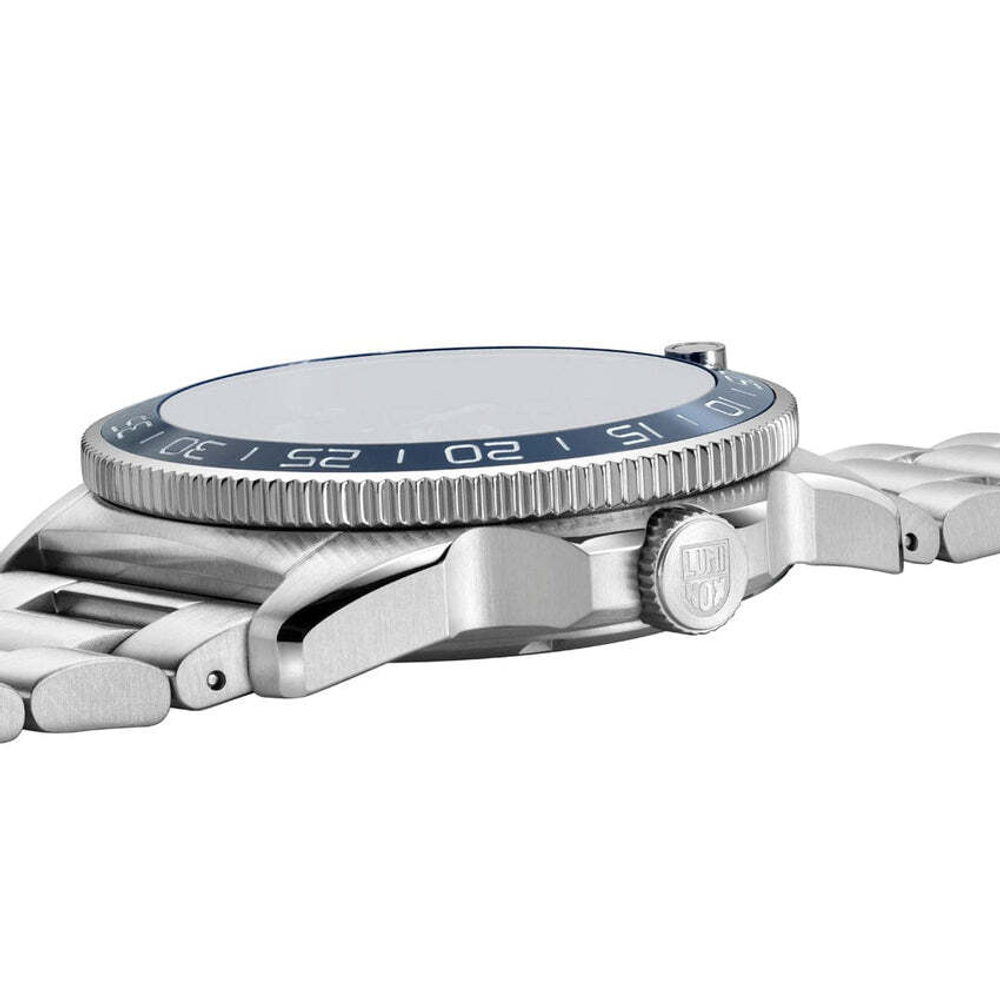 Luminox Pacific Diver XS.3104
