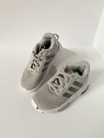 Кроссовки Adidas, 24