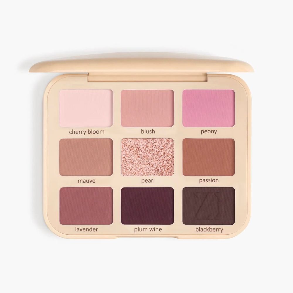 Палетка теней MAKEUPSTOREKZ Eyeshadow Palette - GENTLE