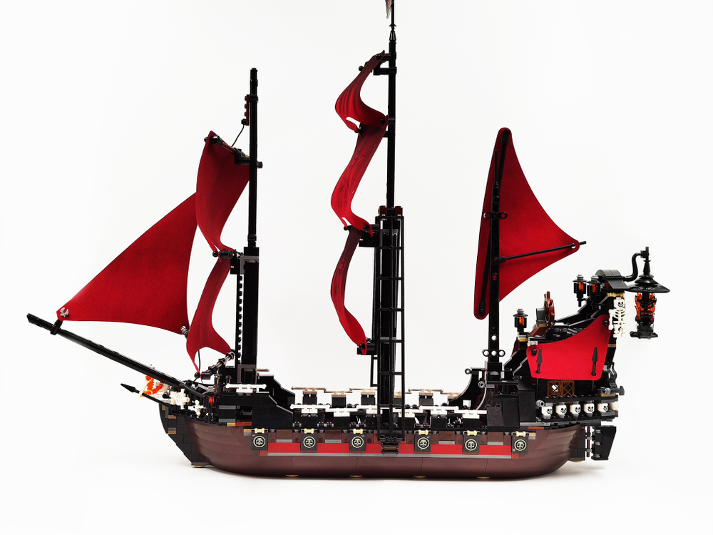 Конструктор Пираты Карибского моря LEGO 4195 Месть королевы Анны (б/у)