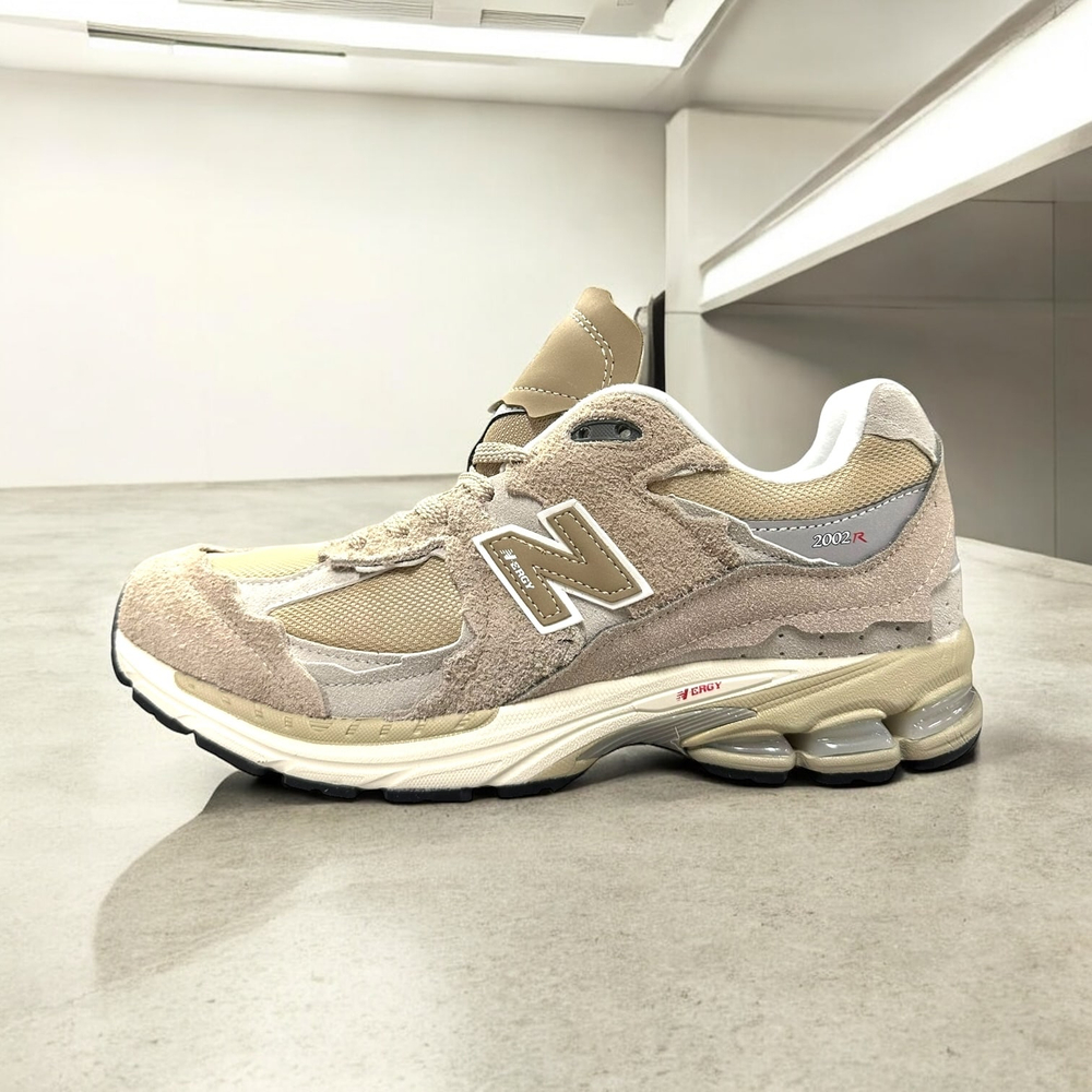 New Balance 2002R • Slate Brown