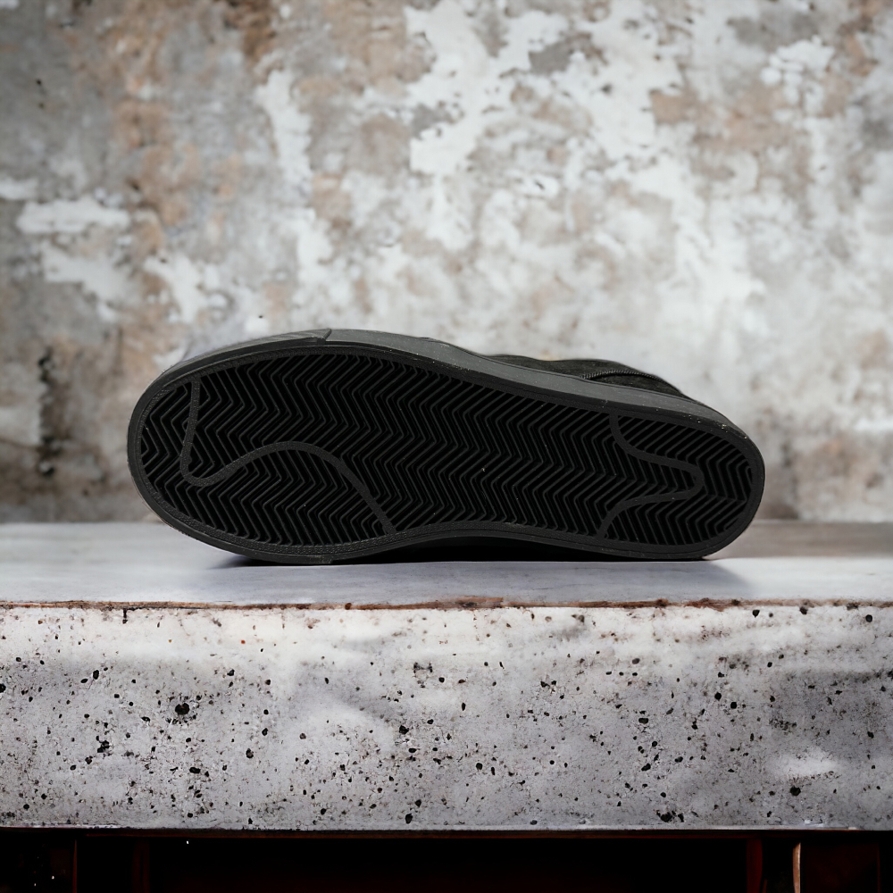 Nike SB Zoom Stefan Janoski • Total Black