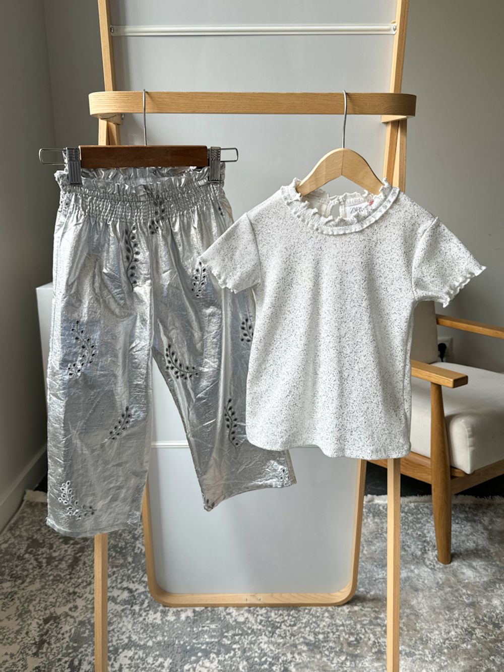 Новая хлопковая футболка Zara, 104