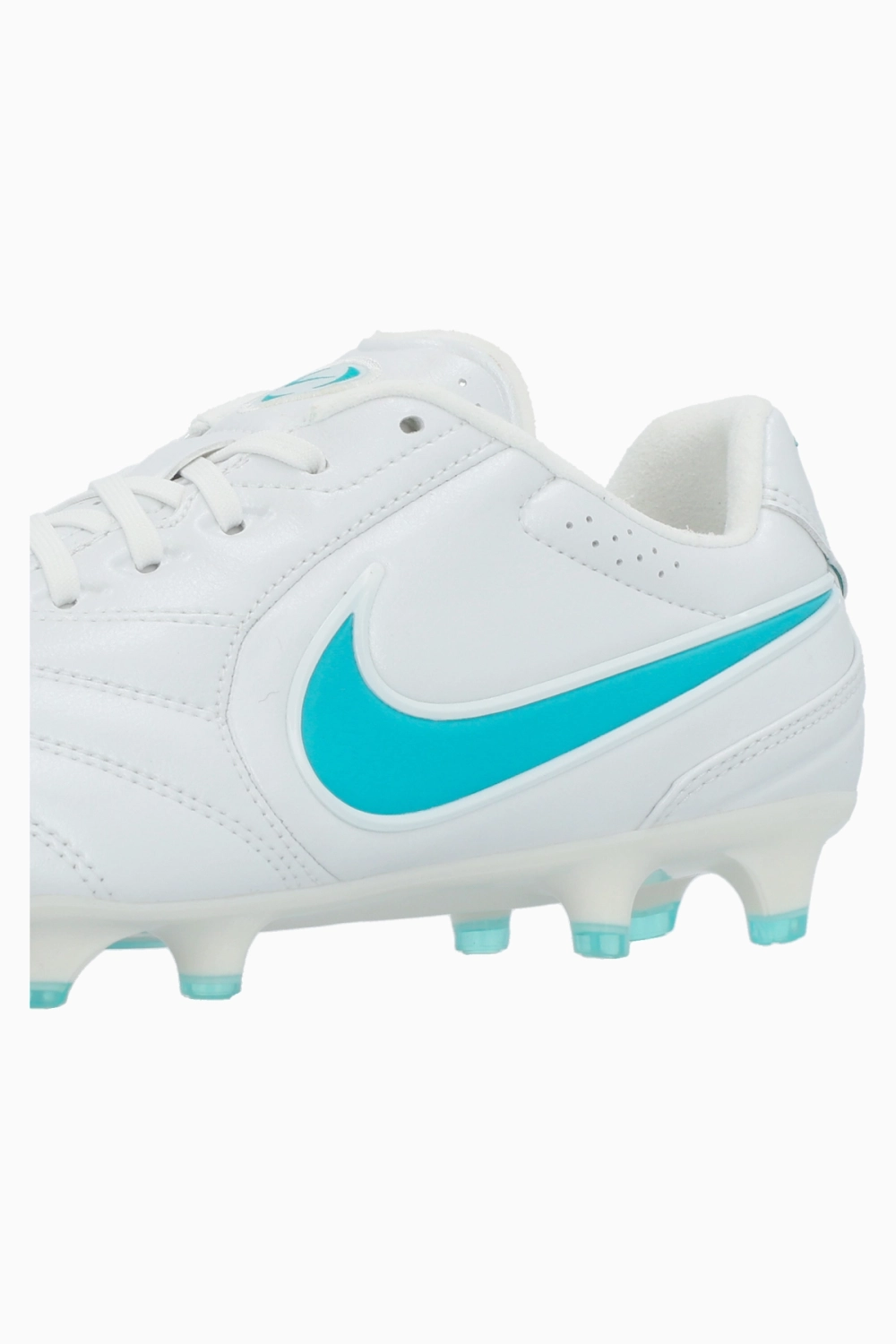 Бутсы Nike Tiempo Ligera Pro FG - белый
