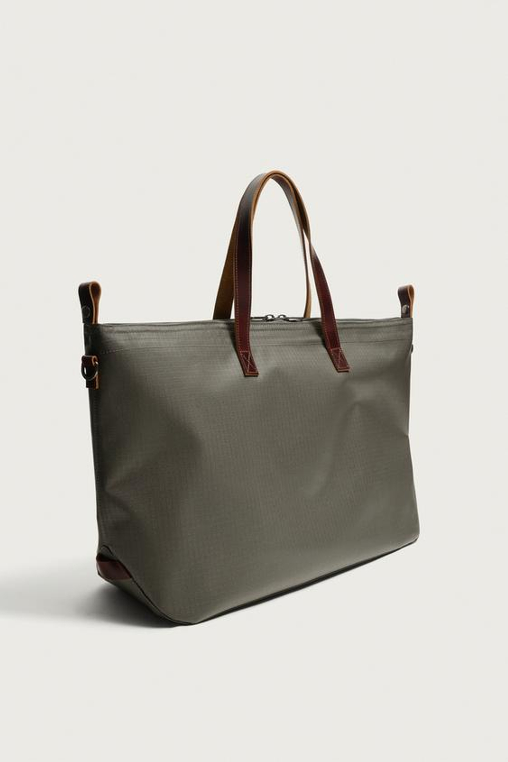 ZARA ДОРОЖНАЯ СУМКА С КОЖАНЫМИ ДЕТАЛИ, СЕРЫЙ