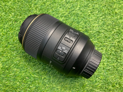 Nikon 105mm 2.8G IF-ED AF-S VR Micro-Nikkor