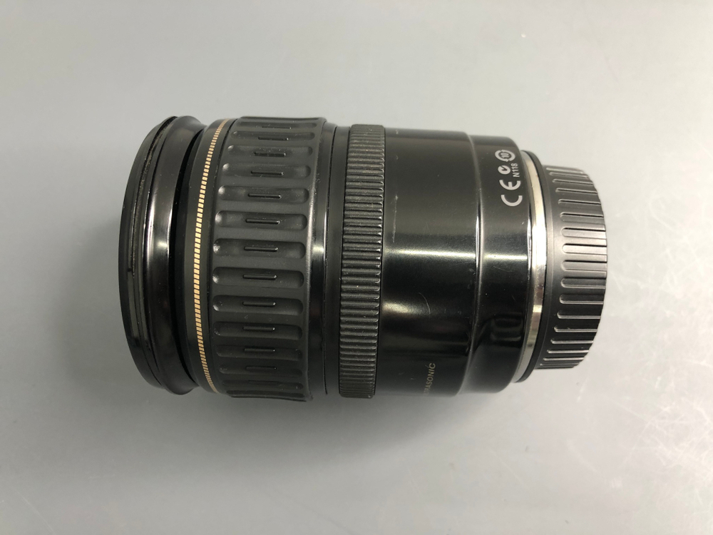 Canon EF 28-135mm 3.5-5.6 IS