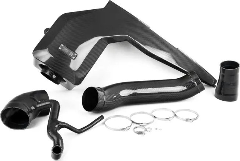 Система холодного впуска IE Audi RS3/TTRS Carbon Fiber Intake System