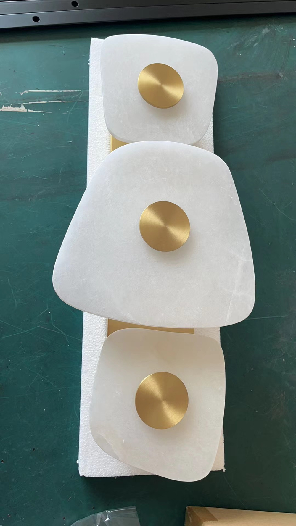 Wall design lamp Holmdel by Hudson Valley