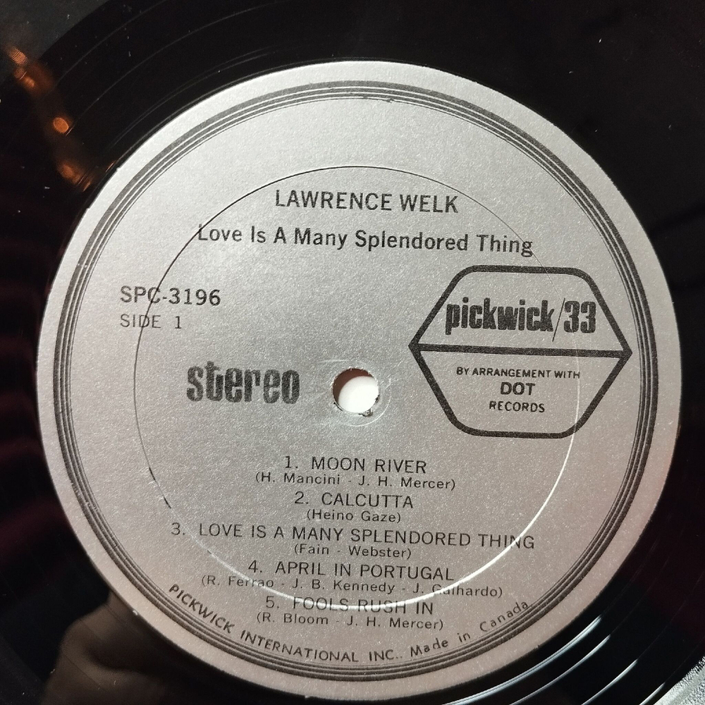 Винтажная виниловая пластинка LP Lawrence Welk Love Is A Many Splendored Thing (Canada 1972)
