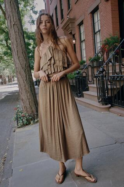 АТЛАСНОЕ ПЛАТЬЕ МИДИ С ХАЛТЕРОМ И РЕМНЕМ — ZARA