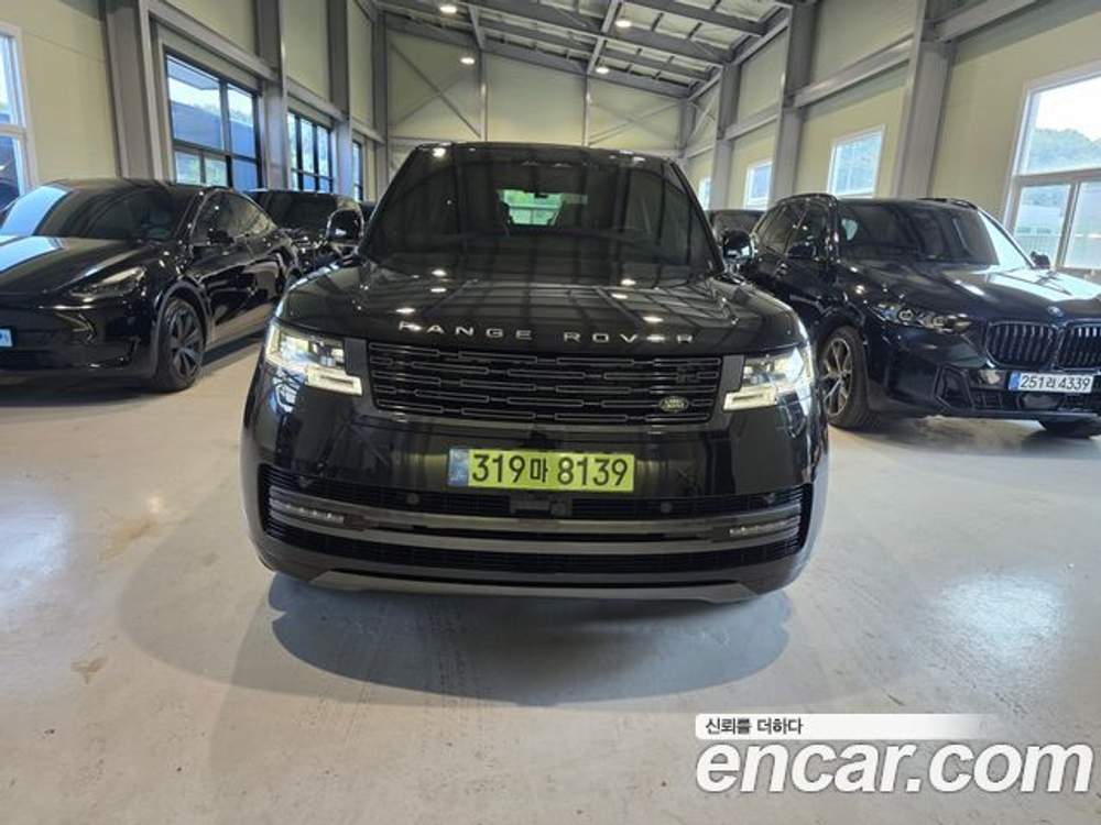 Land Rover Range Rover P530 Autobiography — 2025